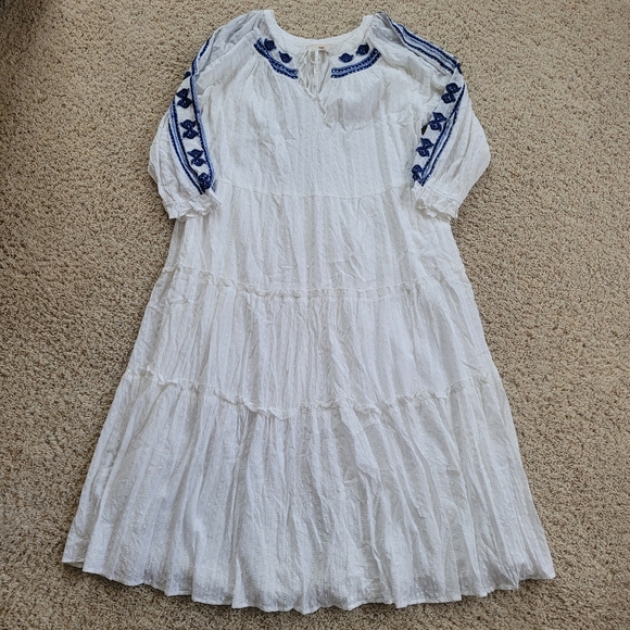 Farmers Market XL Embroidered Floral Long Sleeve Tiered Maxi Dress White - Picture 2 of 16